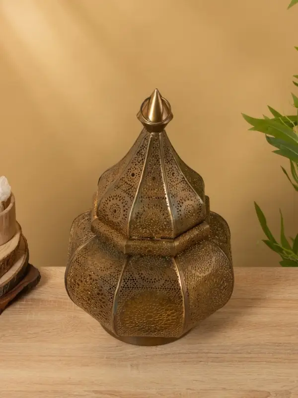 Подсвечник фонарь "Сокровища" железо 23х23х37,5 см