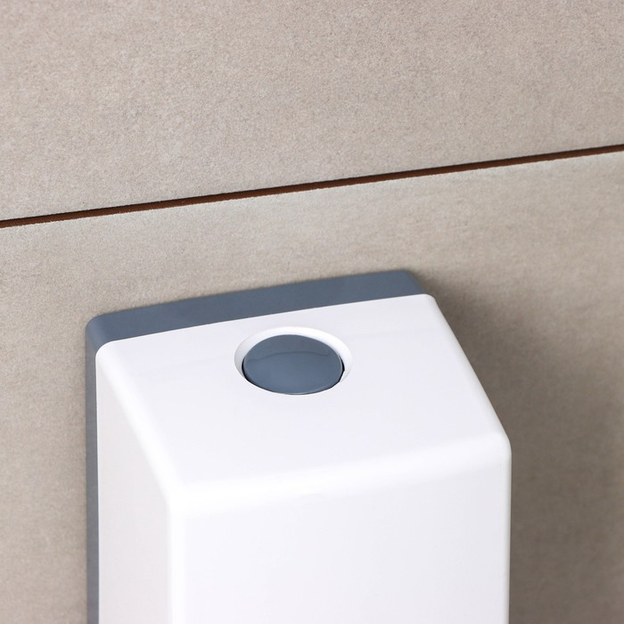 Диспенсер для антисептика или жидкого мыла механический, 600 мл, пластик, цвет белый Диспенсер для антисептика или жидкого мыла механический, 600 мл, пластик, цвет белый