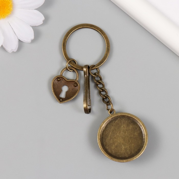 Брелок металл, стекло с карабином "Замок-сердце и цветок в медальоне" бронза 9,5 см