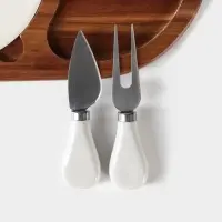 Набор для подачи сыра &laquo;Мрамор&raquo;, 2 ножа, 28&times;18.5&times;1.5 см, акация