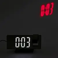 Часы-будильник электронные настольные с проекцией на потолок, 18.4&times;7.5 см, белая индикация