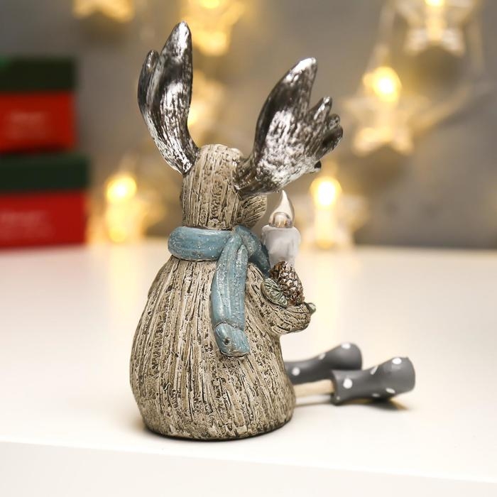 Сувенир полистоун свет Сувенир полистоун свет "Лосик с серебристыми рогами со свечой" МИКС 15,5х7х8,7 см