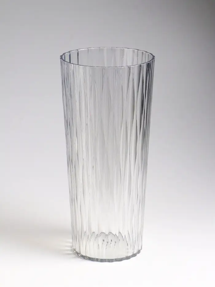 Ваза настольная пластик "Венера" геометрия, 25,5х11,5 см, прозрачный Ваза настольная пластик "Венера" геометрия, 25,5х11,5 см, прозрачный