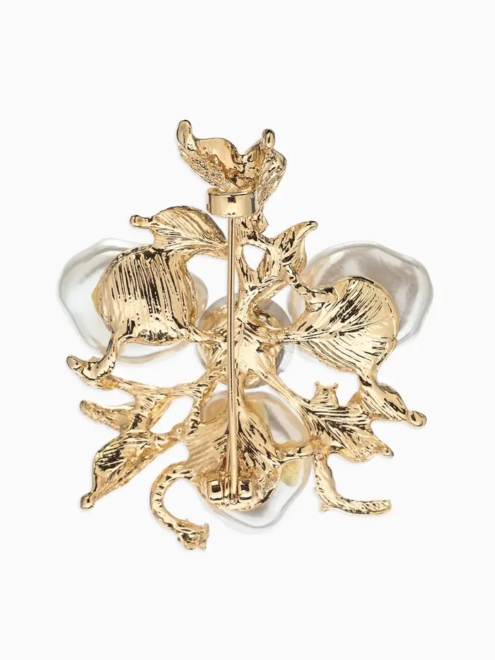 Брошь &laquo;Цветочек&raquo; роскошный, жемчуг, цвет белый в золоте