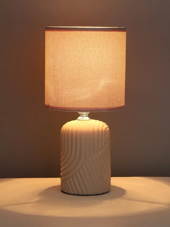 Лампа настольная RISALUX &laquo;Джет&raquo;, E14, 40 Вт, пыльная роза, 13&times;13&times;27 см