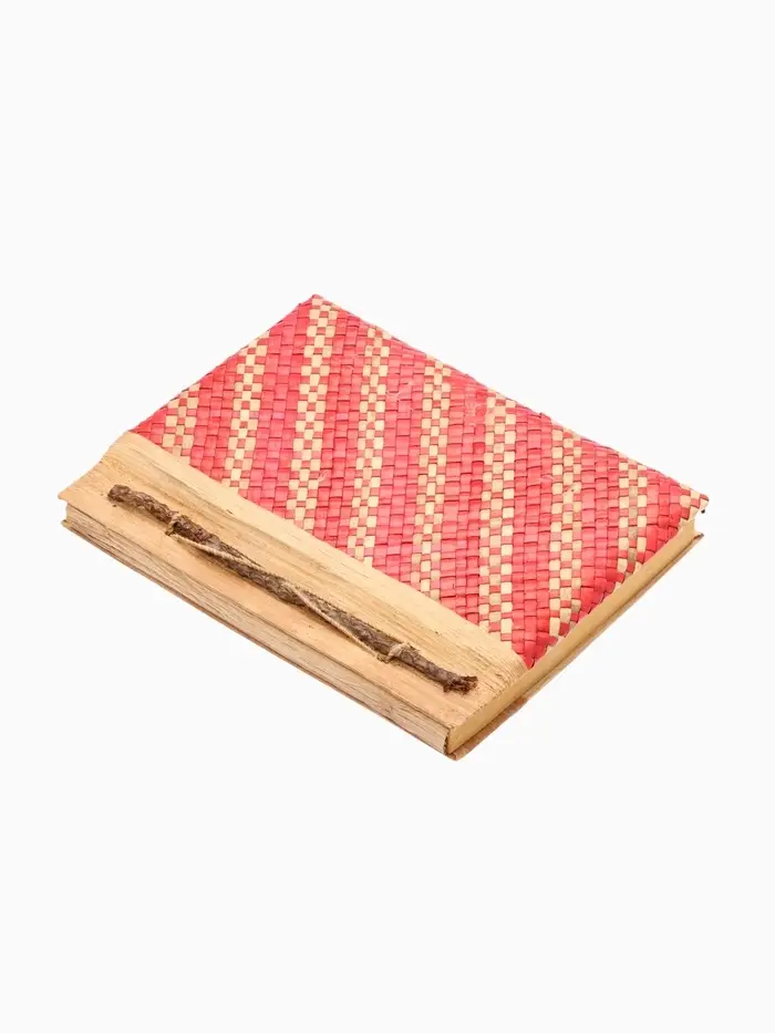 Записная книжка плетёная, 48 листов, 17×22×2 см, бежево-розовая Записная книжка плетёная, 48 листов, 17×22×2 см, бежево-розовая