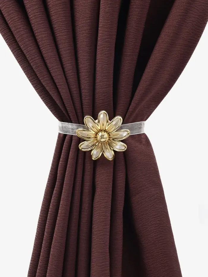 Подхват для штор &laquo;Ромашка&raquo;, d=6 см, цвет бежевый, золотой