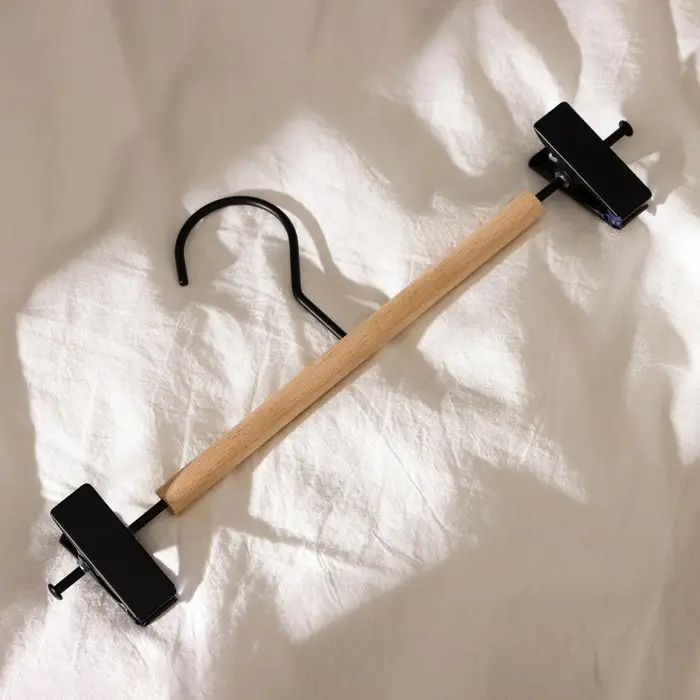 Плечики для брюк и юбок SAVANNA Wood, 28×11,5×2,8 см, цвет чёрный Плечики для брюк и юбок SAVANNA Wood, 28×11,5×2,8 см, цвет чёрный