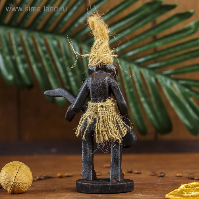 Сувенир дерево "Абориген-гитарист" 16х10х8 см