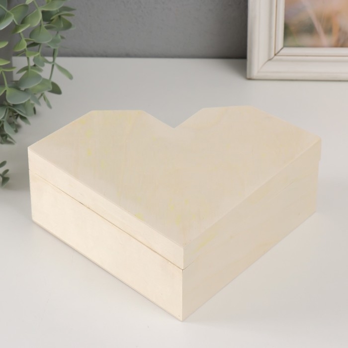 Шкатулка дерево под роспись  Шкатулка дерево под роспись "Сердце с гранями" крышка на магнитах 24х18х8 см