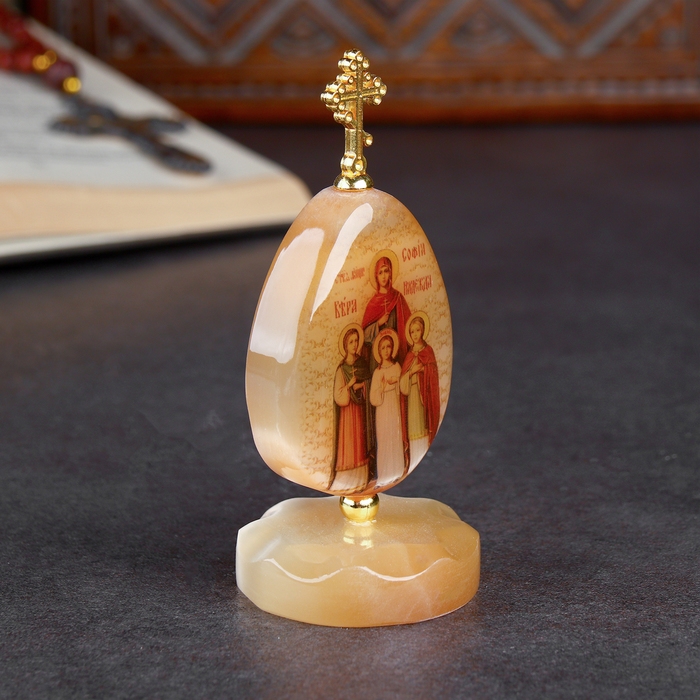 Икона  Икона "Вера, Надежда, Любовь и мать их София",на подставке, селенит