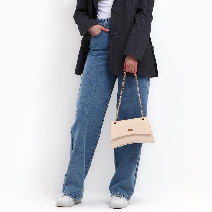 Сумка женская из искусственной кожи с клапаном, 26х16х9 см, бежевый цвет Сумка женская из искусственной кожи с клапаном, 26х16х9 см, бежевый цвет