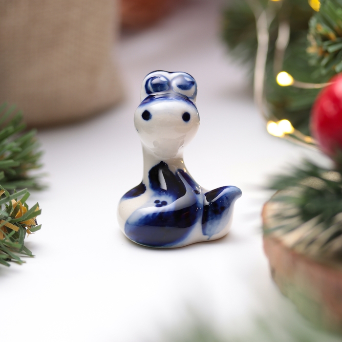 Новый год. Сувенир символ года 2025 Новый год. Сувенир символ года 2025 "Змея Кнопка", гжель, 4 см