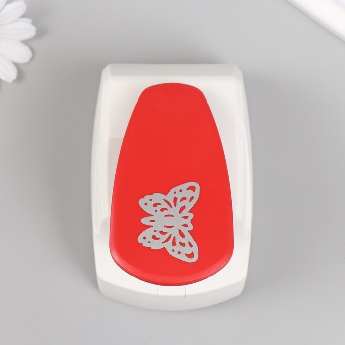 Дырокол фигурный рисунок 4,5х3,5 см Дырокол фигурный рисунок 4,5х3,5 см "Ажурная бабочка" МИКС 10х11,5х7,5 см