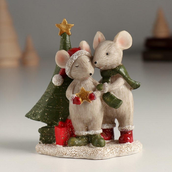 Сувенир полистоун "Пара мышек у новогодней ёлки" 8,5х5х10 см