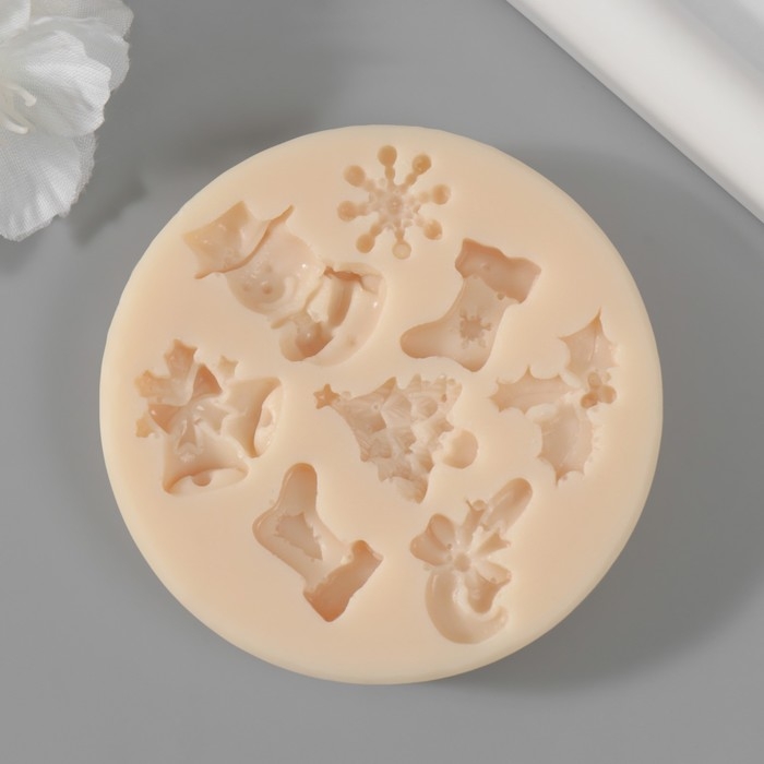 Новогодний молд силикон Новогодний молд силикон "Н/Г микс" (издел. от 1,2 см до 2,3 см)