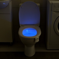 Светильник для туалета с датчиком движ., RGB, 3 Вт, IP68,  от бат. 3*AAA, белый