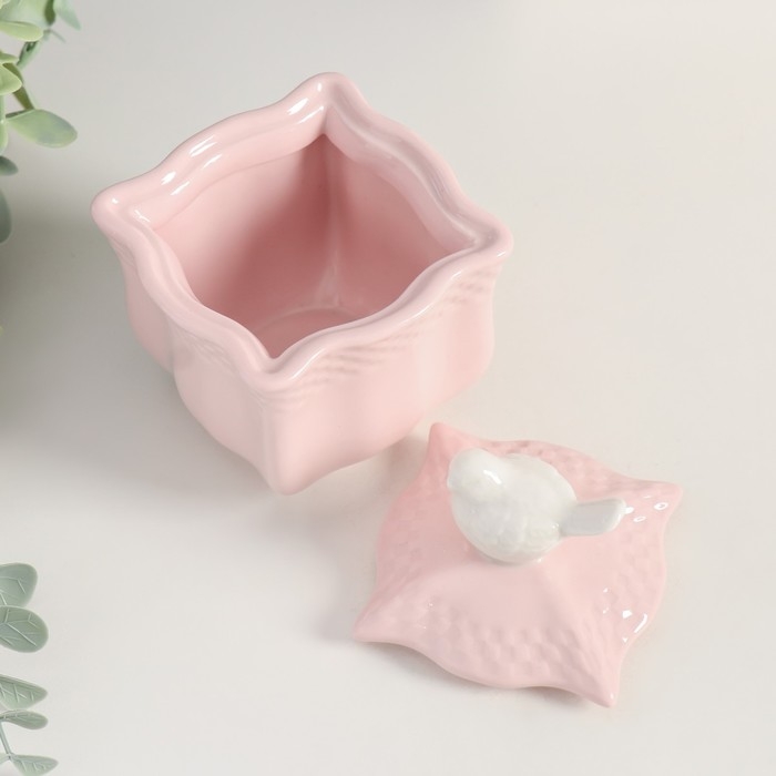 Шкатулка керамика Шкатулка керамика "Белый воробей. Фигурная" розовая 10,9х8,2х8,2 см