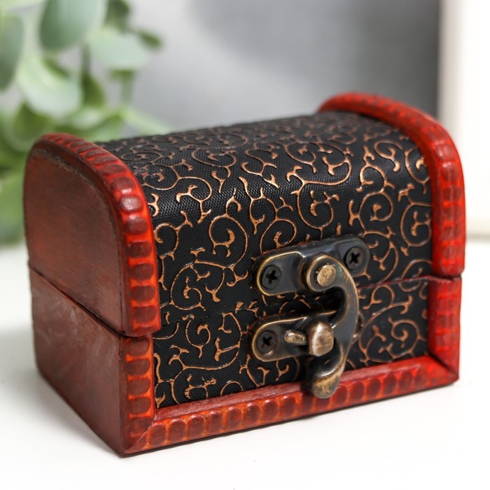 Шкатулка дерево состаренная  Шкатулка дерево состаренная "Золотые завитки на чёрном" сундучок 6х8х5,5 см