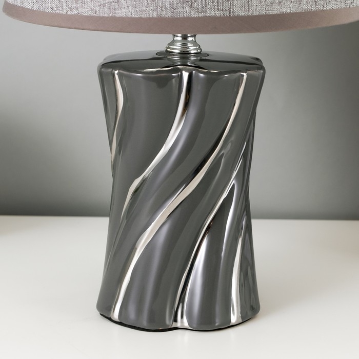 Настольная лампа 16509/1 E14 40Вт шоколадный 22х22х33 см RISALUX