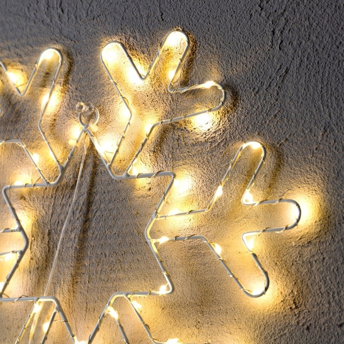 Светодиодная фигура «Снежинка» 30 см, металл, батарейки ААх3 (не в комплекте), свечение тёплое белое Светодиодная фигура «Снежинка» 30 см, металл, батарейки ААх3 (не в комплекте), свечение тёплое белое