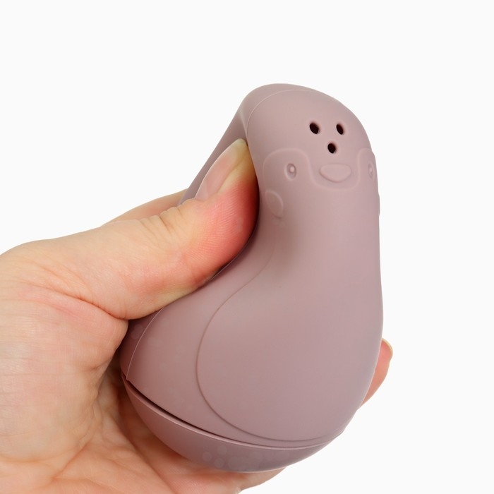 Игрушка для ванны «Пингвинчик-брызгалка», цвет МИКС, Mum&Baby Игрушка для ванны «Пингвинчик-брызгалка», цвет МИКС, Mum&Baby