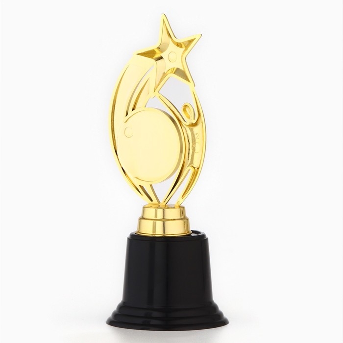Кубок наградная фигура: звезда «Ты лучший» золото, пластик, 18,5 х 7 х 7 см. Кубок наградная фигура: звезда «Ты лучший» золото, пластик, 18,5 х 7 х 7 см.
