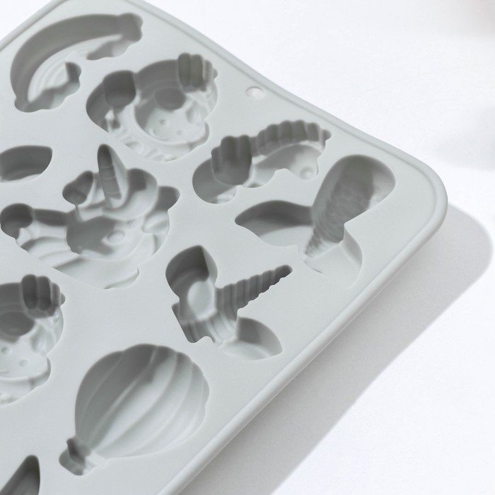 Форма для шоколада Доляна «Волшебство», силикон, 23×16,5×2 см, 14 ячеек, цвет МИКС Форма для шоколада Доляна «Волшебство», силикон, 23×16,5×2 см, 14 ячеек, цвет МИКС