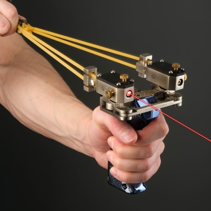 Рогатка металлическая, 3 жгута, лазерным целеуказателем+ заряд.устр-о Рогатка металлическая, 3 жгута, лазерным целеуказателем+ заряд.устр-о