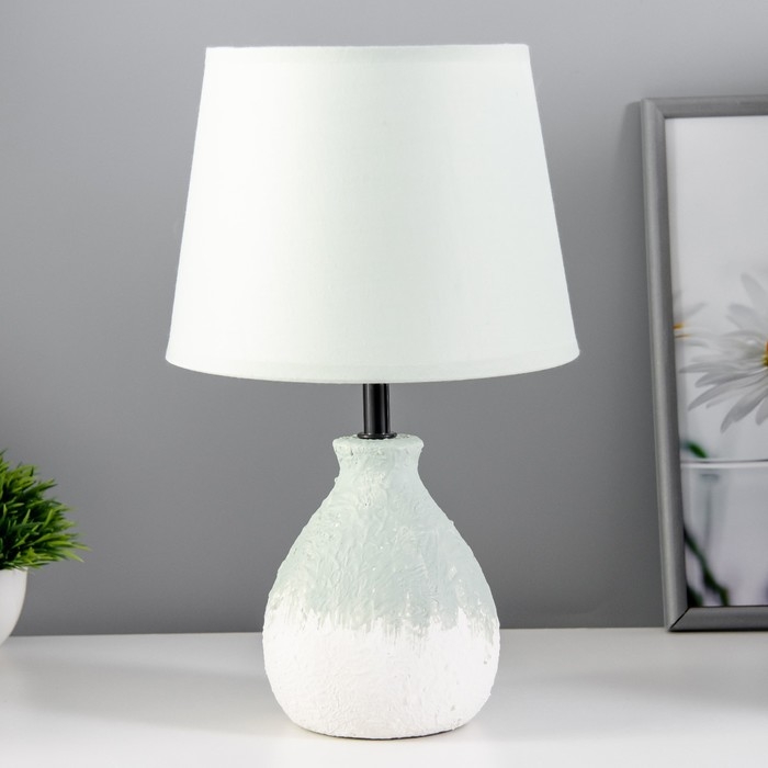 Настольная лампа Настольная лампа "Заряна" Е14 40Вт белый голубой 30х30х33см RISALUX