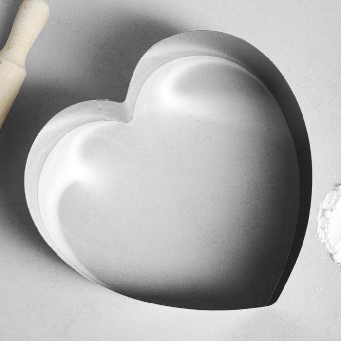 Форма для выпечки и выкладки «Сердце», h-8,5 см, 24 х 24 см Форма для выпечки и выкладки «Сердце», h-8,5 см, 24 х 24 см