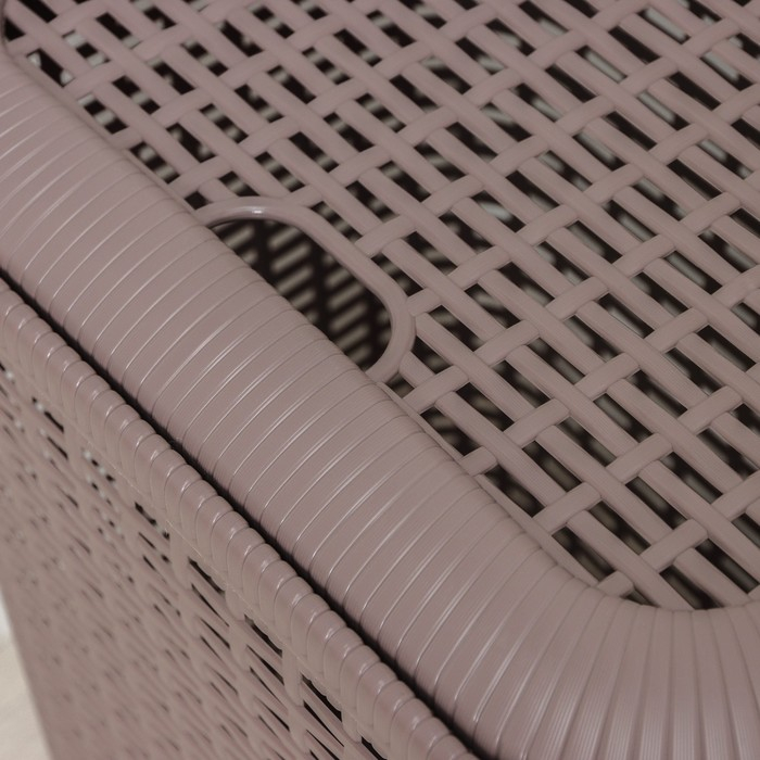 Корзина бельевая с крышкой, 50 л, 42×31×56 см, цвет МИКС Корзина бельевая с крышкой, 50 л, 42×31×56 см, цвет МИКС