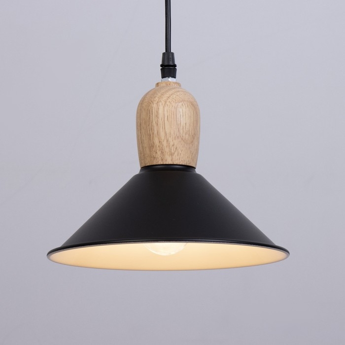 Светильник трековый «Кива» Е27 40Вт черный 22х22х21-121см Светильник трековый «Кива» Е27 40Вт черный 22х22х21-121см