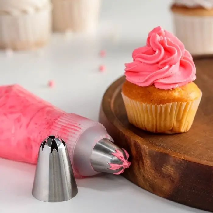 Насадка кондитерская «Закрытая звезда», d=3 см, выход 0,5 см, нержавеющая сталь Насадка кондитерская «Закрытая звезда», d=3 см, выход 0,5 см, нержавеющая сталь