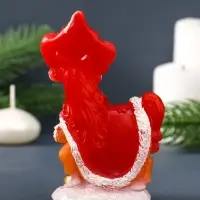Свеча фигурная "Лошадка-снегурочка" 7х4,5х12,5 см, цв. красный