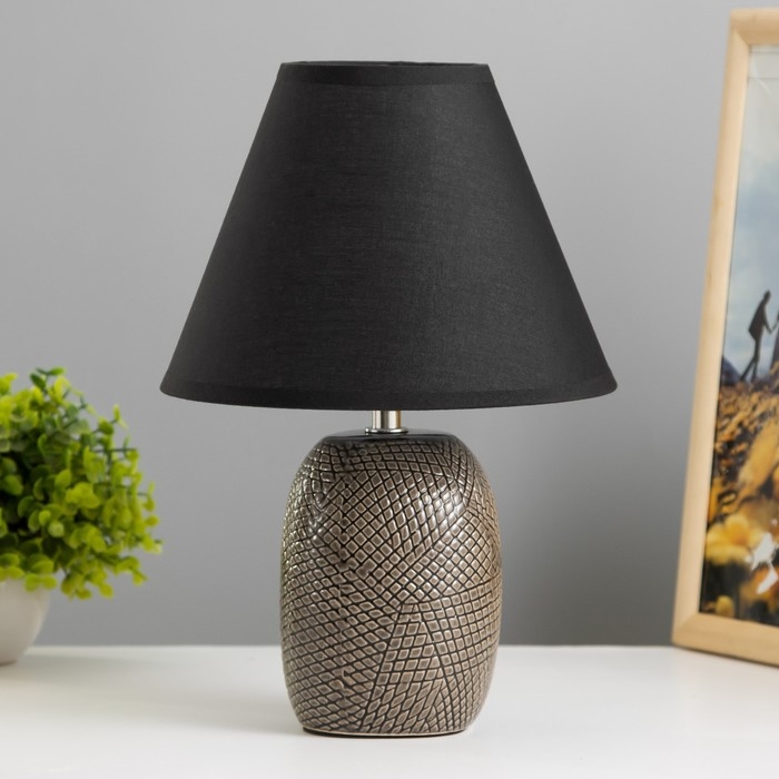 Настольная лампа Настольная лампа "Лоренза" Е14 40Вт чёрный 20х20х28,5 см RISALUX