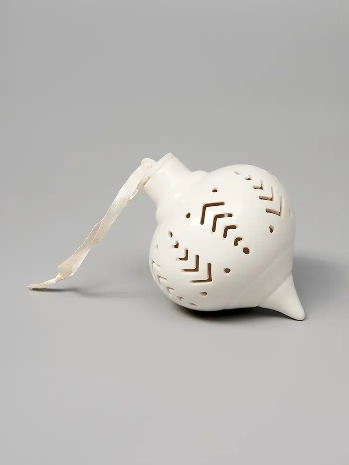 Ёлочный шар с подсветкой &laquo;Орнамент&raquo;, 10.7&times;8.5&times;8.5 см, 1 LED, керамика, от батареек LR44&times;3, керамика, свечение тёплое белое