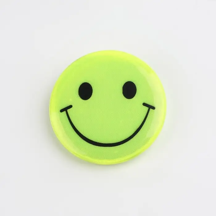Светоотражающий значок «Смайл», d=3 см, жёлтый Светоотражающий значок «Смайл», d=3 см, жёлтый