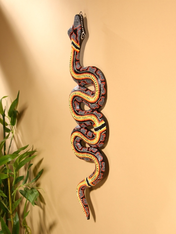 Сувенир интерьерный  Сувенир интерьерный "Змея" дерево 50х13 см, цв. серый