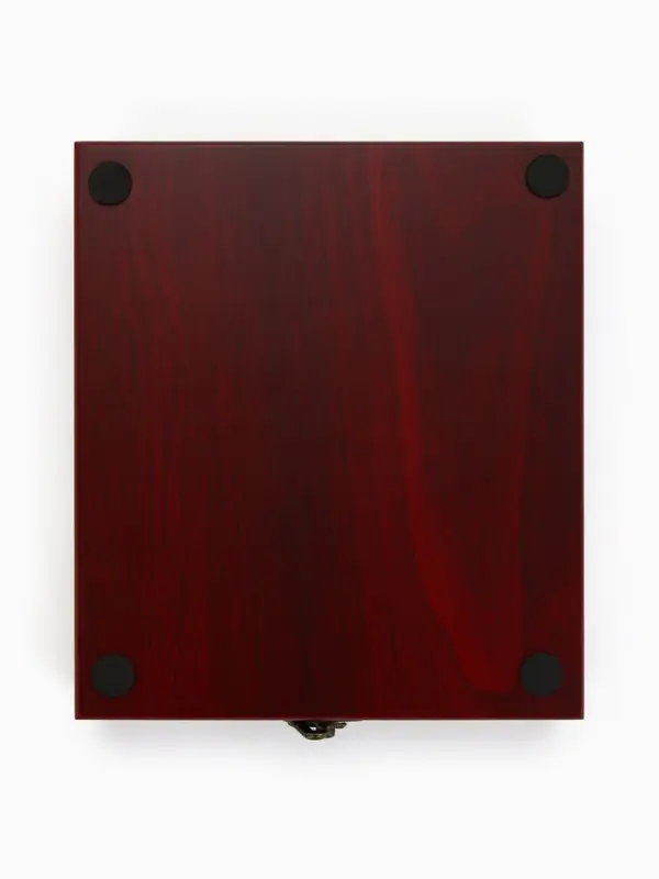 Подарочный набор для вина «Золотому человеку»: 4 предмета + шахматы Подарочный набор для вина «Золотому человеку»: 4 предмета + шахматы