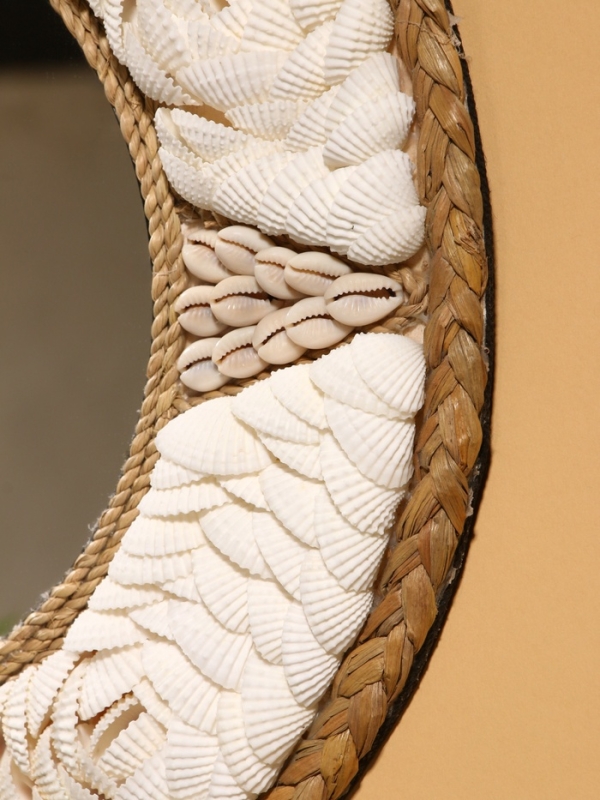 Зеркало настенное 32х50 см (декорировано ракушкой)