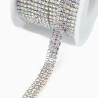 Цепь со стразами, с голографией, 3 ряда, металл, стекло, 6 мм, 4.5&plusmn;0.2 м, цвет серебряный