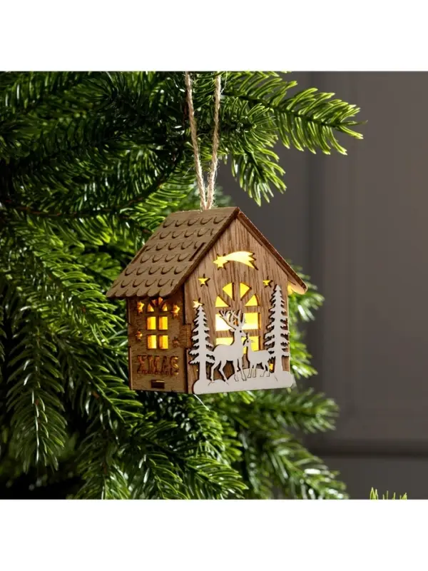 Ёлочная игрушка &laquo;Домик с оленями&raquo;, 8&times;7&times;5.5 см, от батареек, свечение тёплое белое