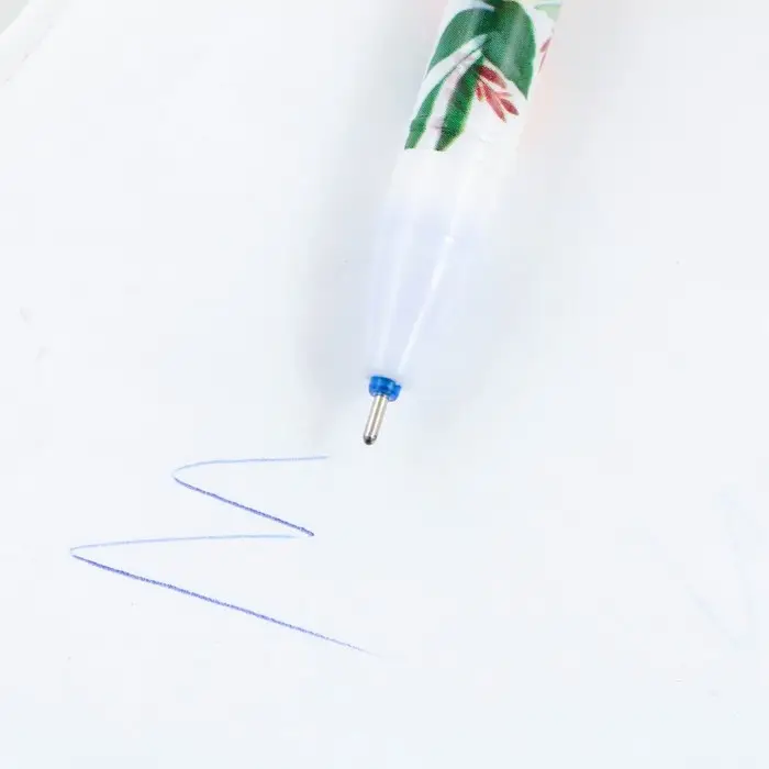 Ручка пиши-стирай, синяя паста, гелевая, 0.5 мм с колпачком «С 8 Марта» Ручка пиши-стирай, синяя паста, гелевая, 0.5 мм с колпачком «С 8 Марта»