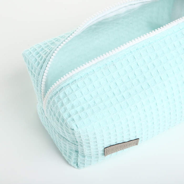 Косметичка на молнии TEXTURA, цвет бирюзовый Косметичка на молнии TEXTURA, цвет бирюзовый