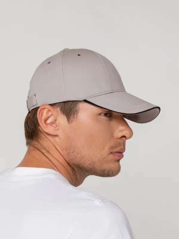 Бейсболка Canopy, серая с черным кантом Бейсболка Canopy, серая с черным кантом