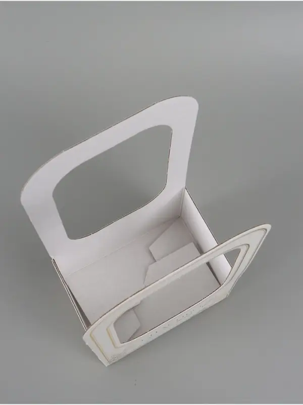 Коробка-переноска для цветов &laquo;Подарок&raquo;, 17 &times; 12 &times; 32 см