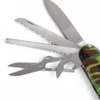 Нож швейцарский Камуфляж12 в 1, зелёный