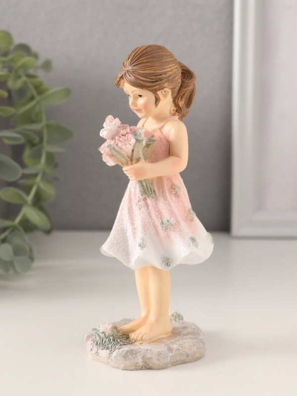 Сувенир полистоун Сувенир полистоун "Малышка в розовом сарафане, с букетом" 6,5х6х15 см