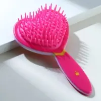 Массажная расческа фигурная «Мечта принцессы» 13 х 7,4 см Массажная расческа фигурная «Мечта принцессы» 13 х 7,4 см